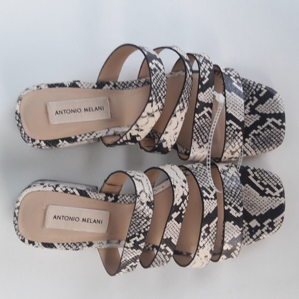 "Antonio Melani" Snakeskin Sandels 8W